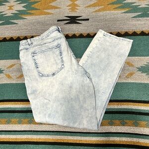 Apt 9 Straight Crop Jeans